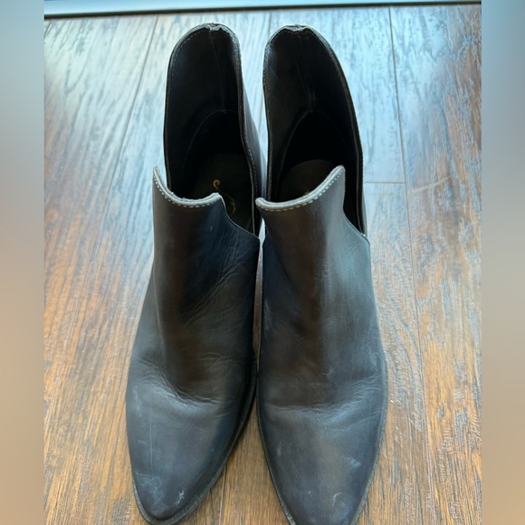 Free People Charm Double V Navy Blue Leather Pointed Toe Boots EUR 38 - Picture 3 of 15